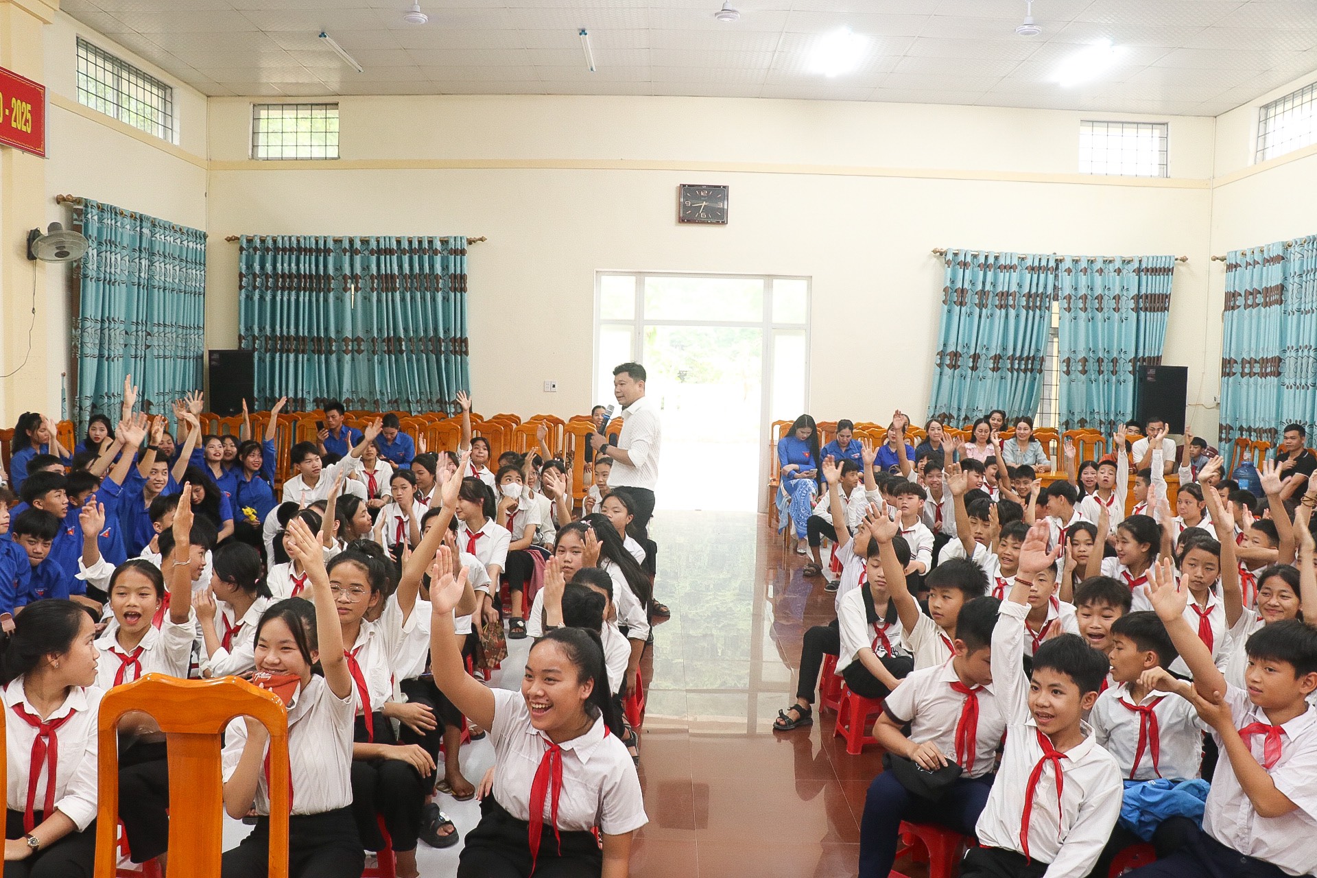 Chương trình nhận được sự quan tâm của đông đảo các bạn học sinh tham gia